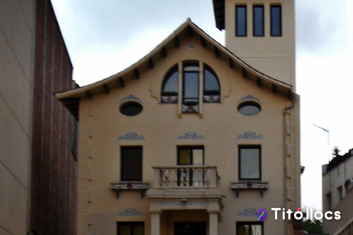 Ca l'Estrada, una casa modernista al centre de Sant Andreu de la Barca