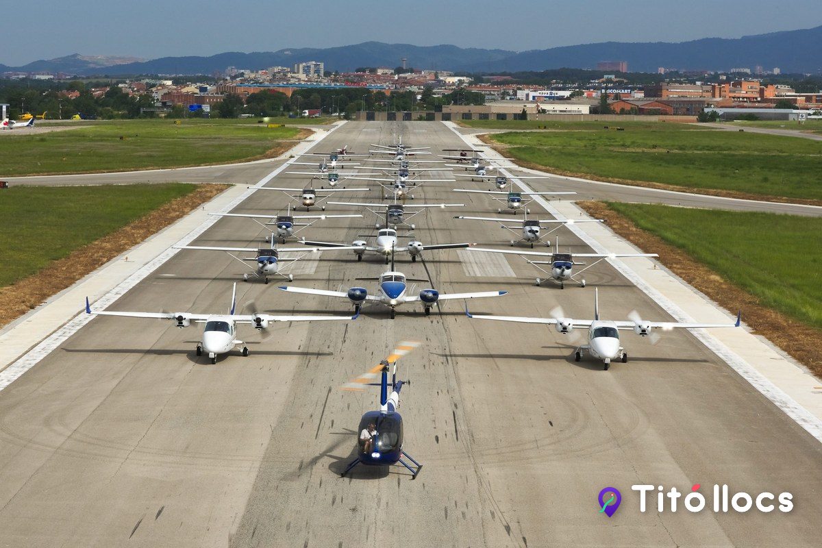 Aeroclub Barcelona-Sabadell, Pilotar un avió de veritat, o fer-ho de mentida al simulador