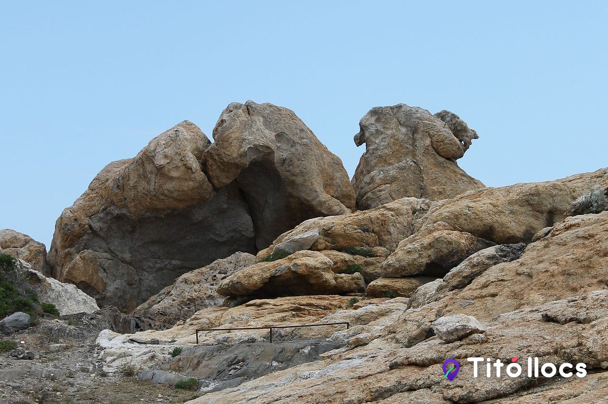 Blocs de roca erosionats pel vent del Paratge de Tudela, al cap de Creus