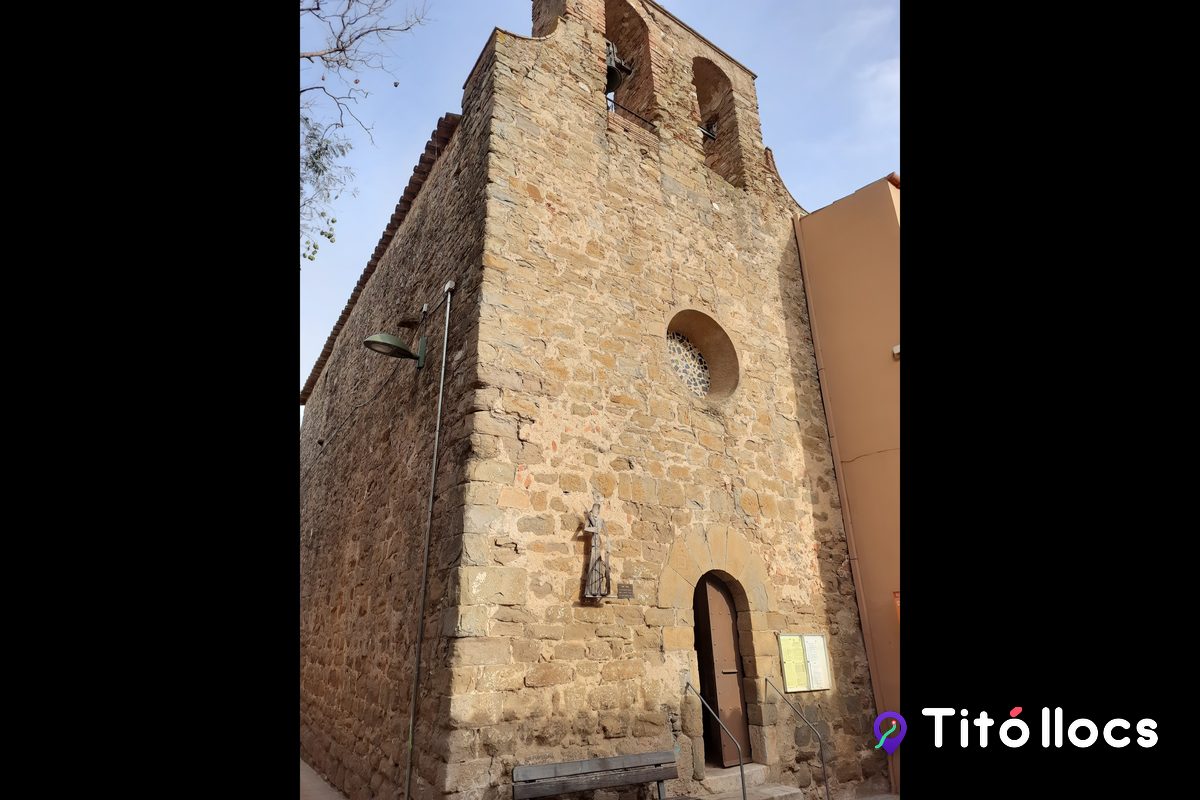 L'església romànica de Sant Vicenç de Les Olives, al costat de Can Ros, a Garrigoles