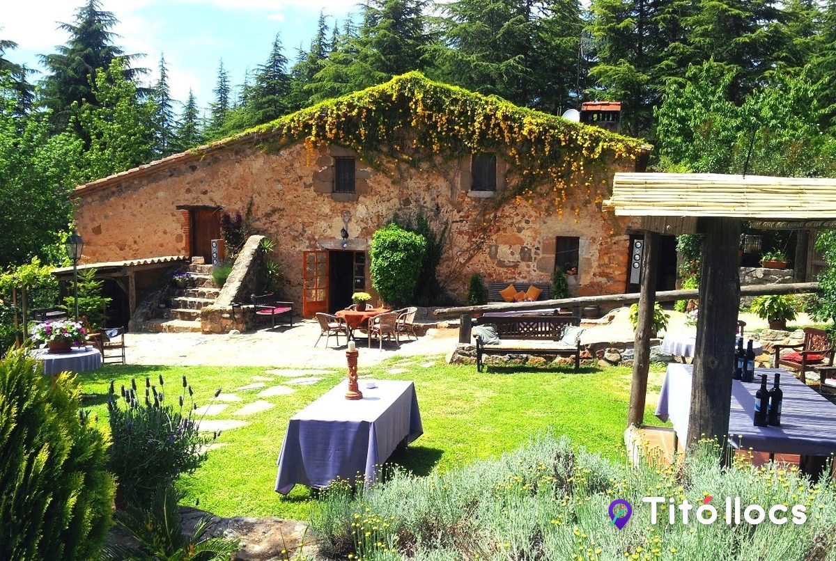Masia Cal Coix, Masia del 1683 al cor del Montnegre i el Corredor