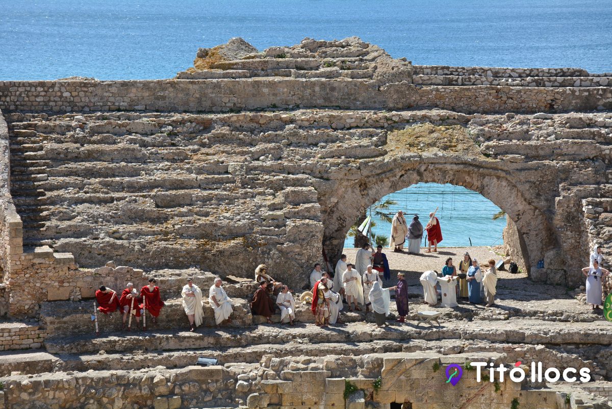L'arc obert sobre la Mediterrània a la graderia de l'Amfiteatre romà de Tarragona