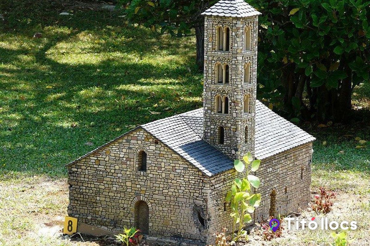 Maqueta d'una església romànica de la vall de Boí
